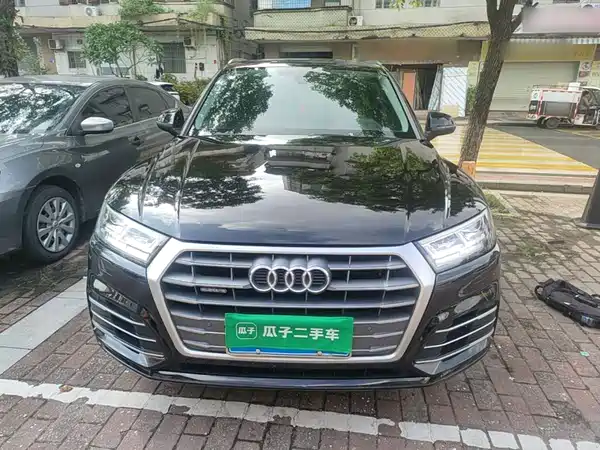 Audi Q5L 2019