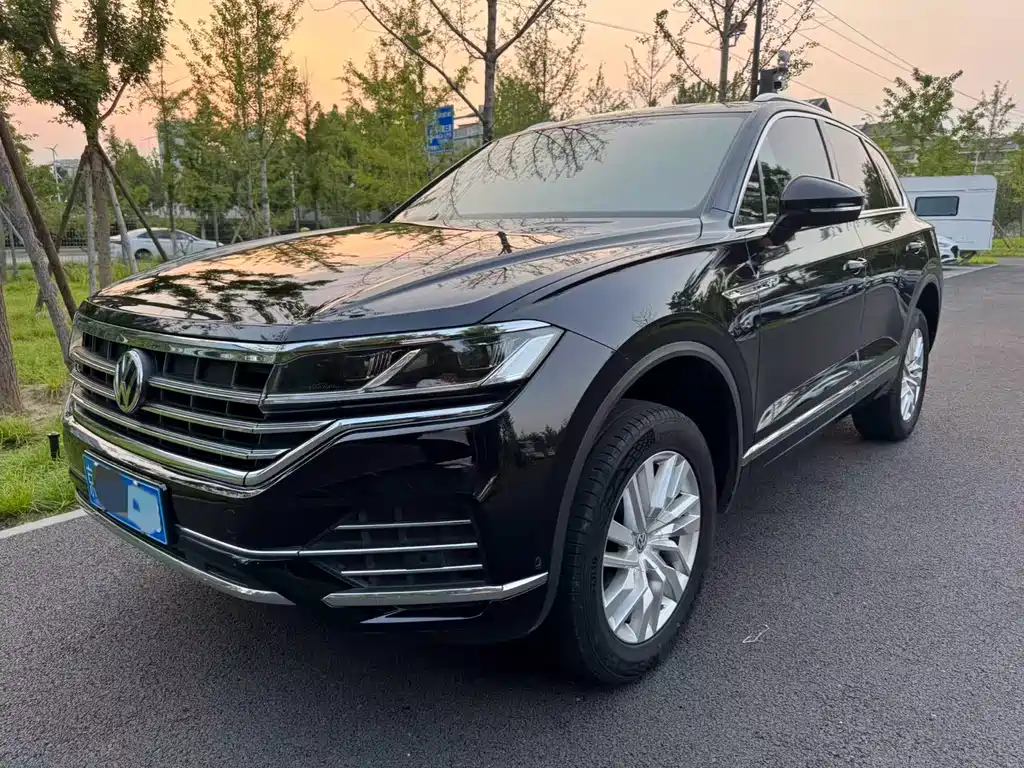 Volkswagen Touareg 2019 — фото 1