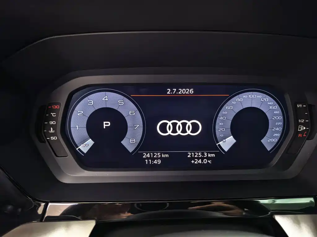 Audi A3 2023 — фото 12