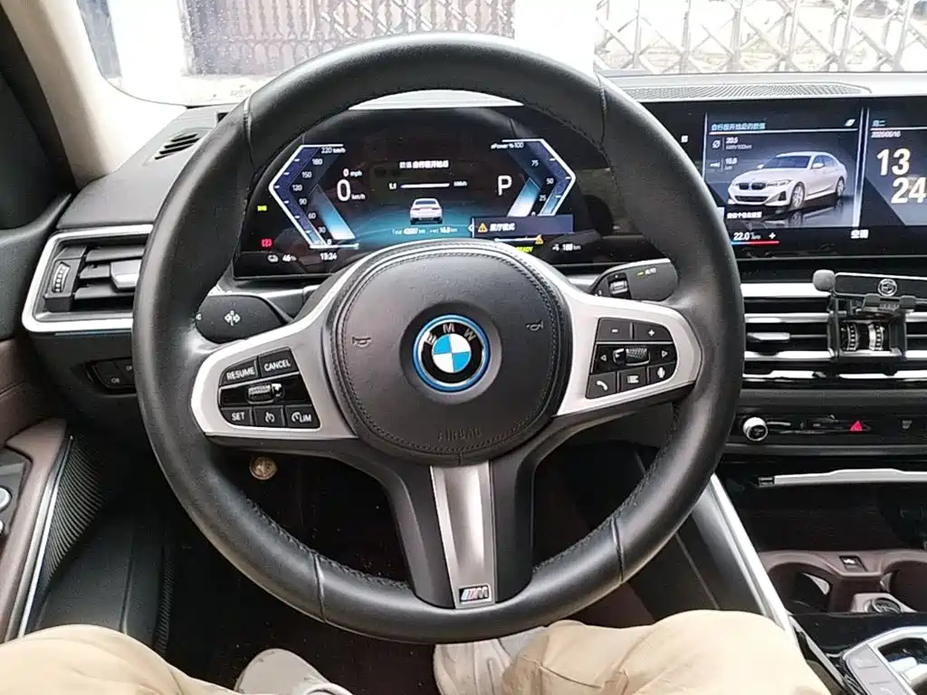 BMW i3 2023 — фото 11
