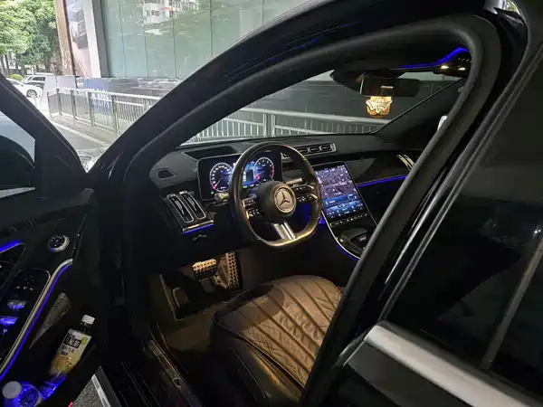 Mercedes-Benz S-Class 2021