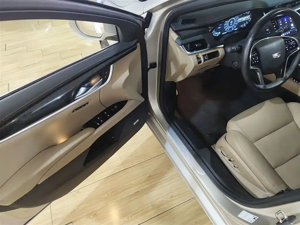Cadillac XTS 2019 — фото 16