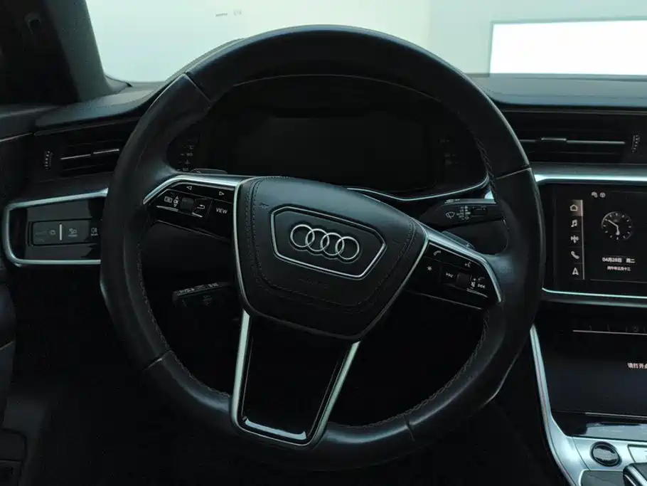 Audi A6L 2023 — фото 15