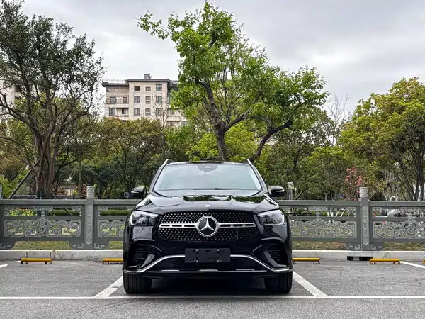 Mercedes-Benz GLE 2025