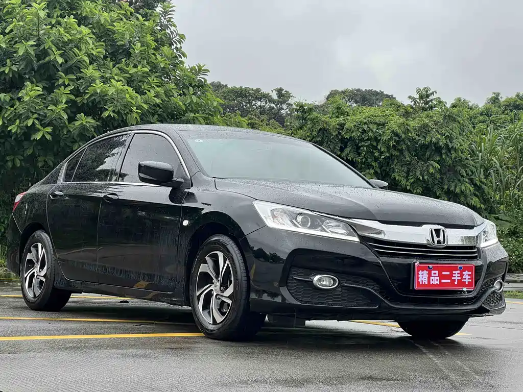 Honda Accord 2017 — фото 6