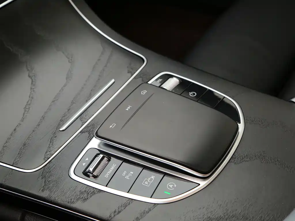 Mercedes-Benz C-Class 2019 — фото 15