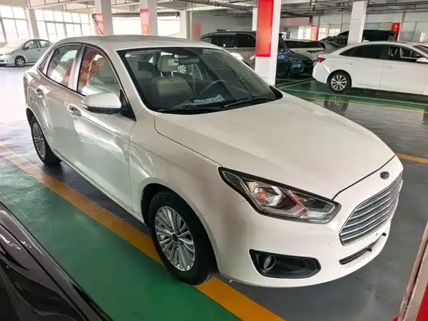Ford Escort 2015