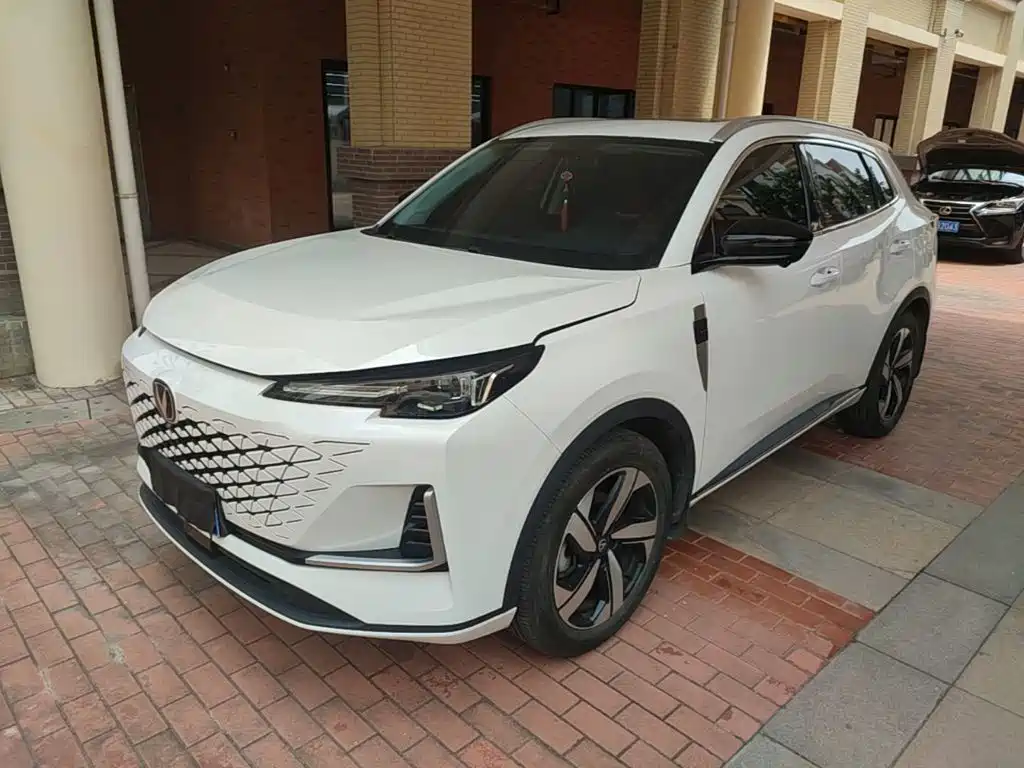 Changan CS55PLUS 2024 — фото 2