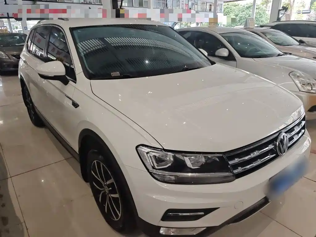 Volkswagen Tiguan L 2018 — фото 4
