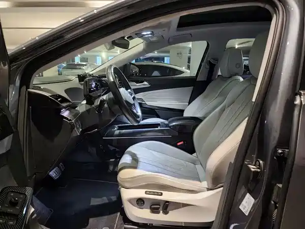 Volkswagen ID.6 2022