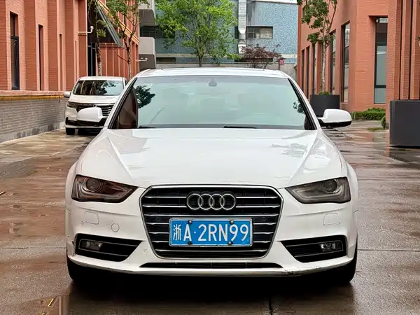 Audi A4L 2016