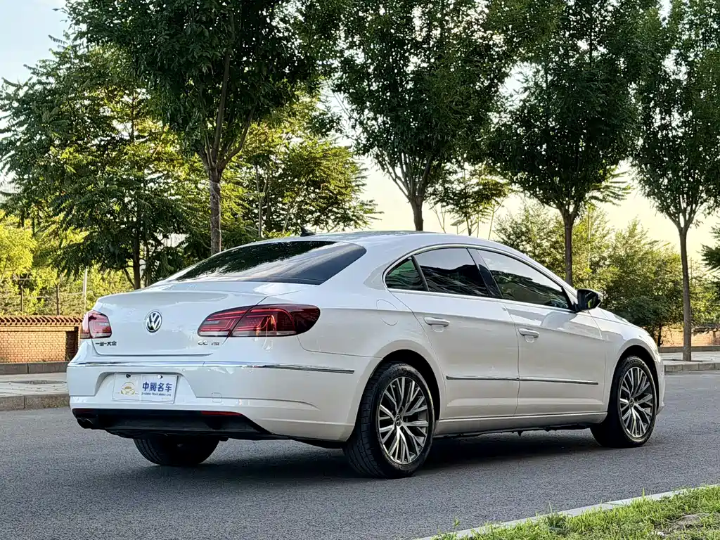 Volkswagen CC 2016 — фото 28