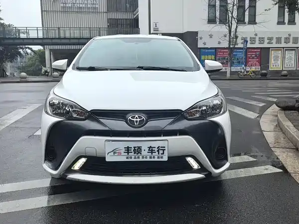 Toyota Yaris L 2016