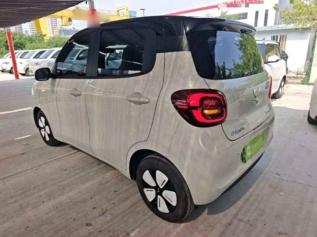 Wuling Hongguang MINIEV 2025