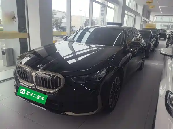 BMW 5 Series 2024