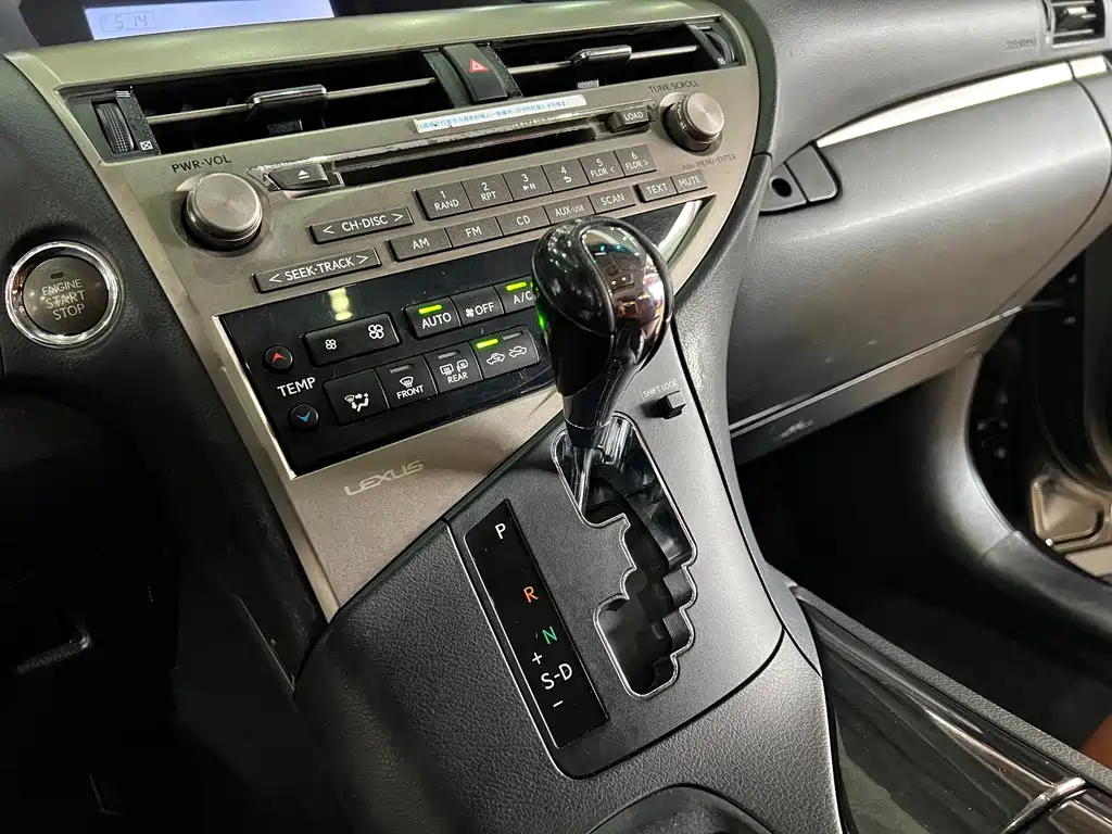 Lexus RX Classic 2014 — фото 16