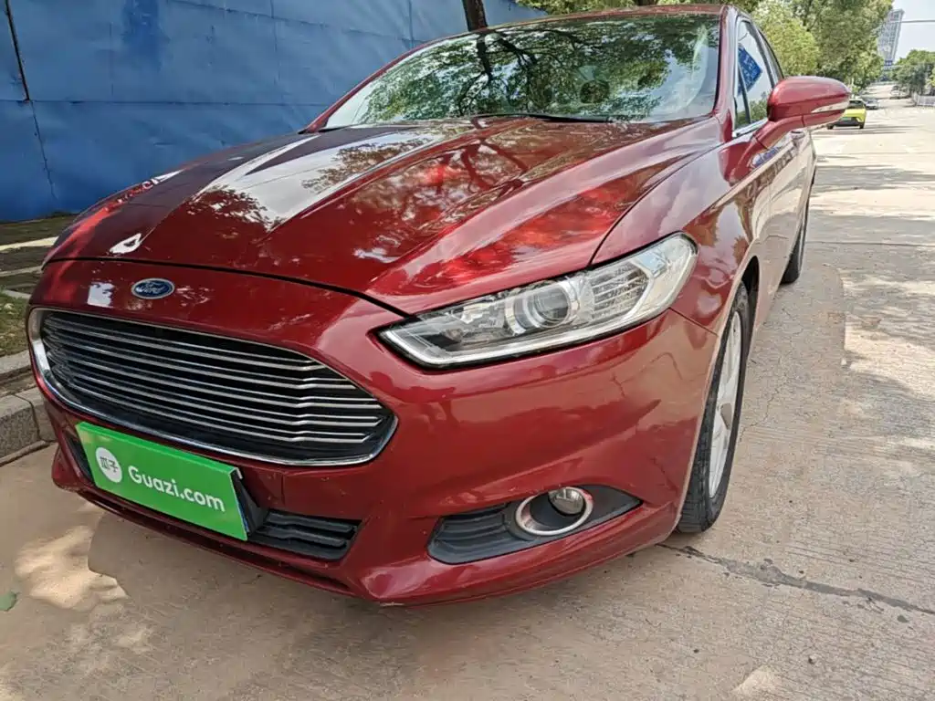 Ford Mondeo 2015 — фото 24