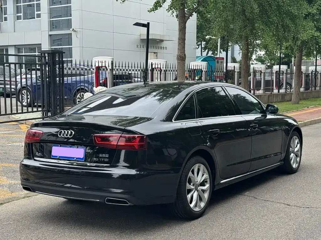 Audi A6L 2017 — фото 24