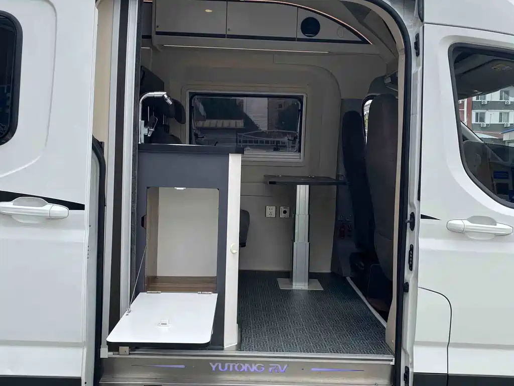 Maxus V90 RV 2020 — фото 10