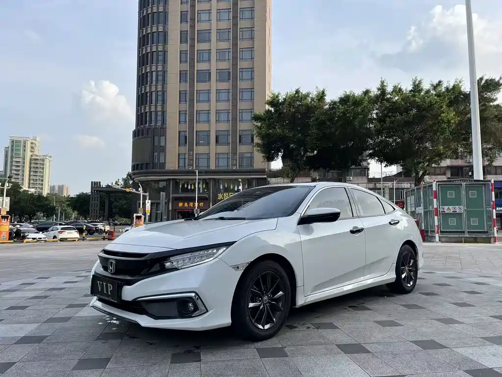 Honda Civic 2019 — фото 3