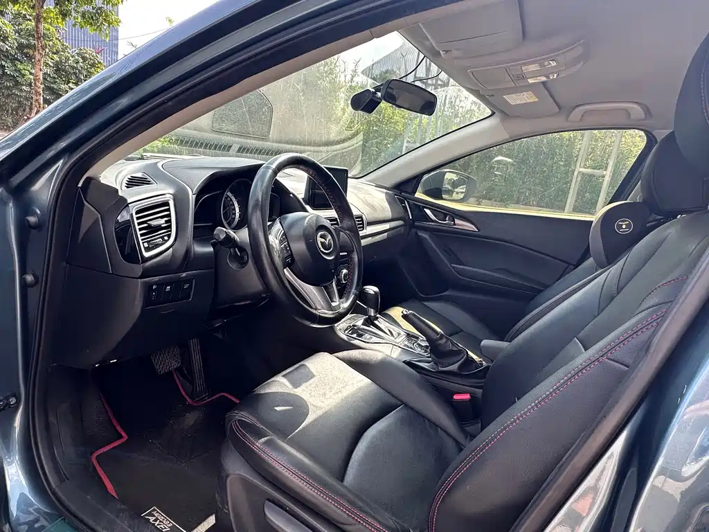 Mazda 3 Angkesela 2016