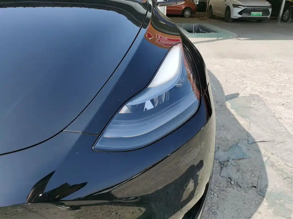 Tesla Model Y 2022 — фото 19