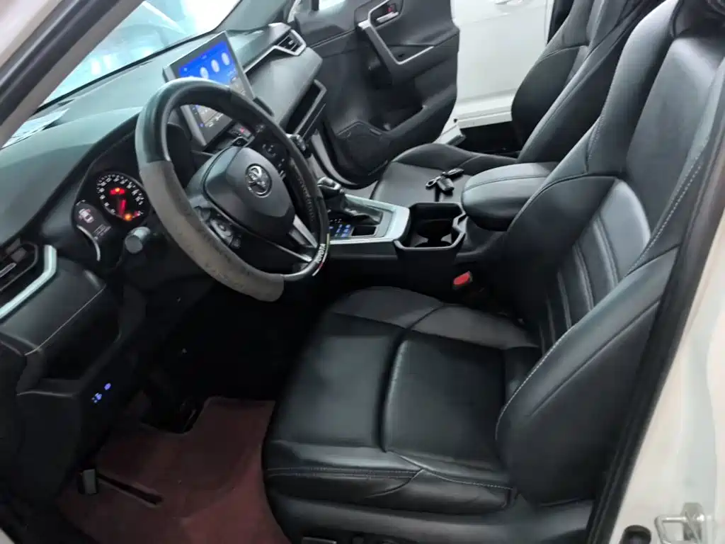 Toyota Wildlander 2021 — фото 16