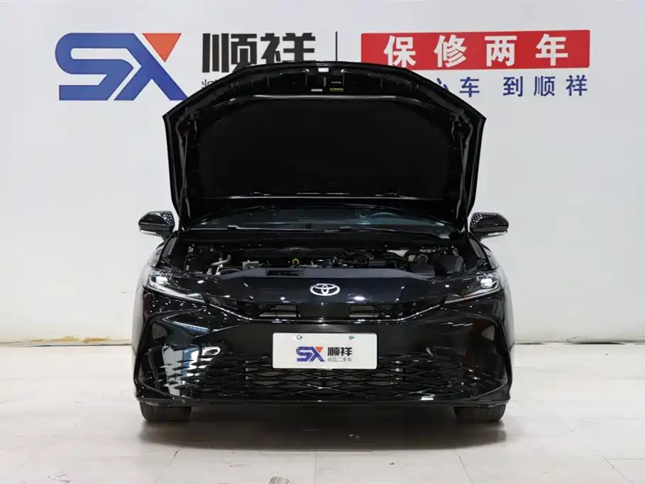 Toyota Camry 2025 — фото 18