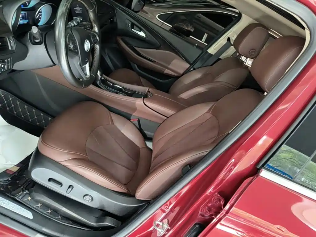 Buick Envision Plus 2017 — фото 15