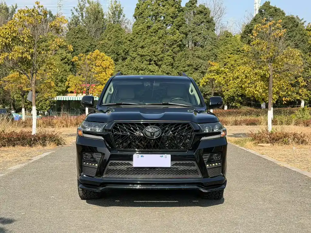 Toyota Land Cruiser 2020 — фото 2