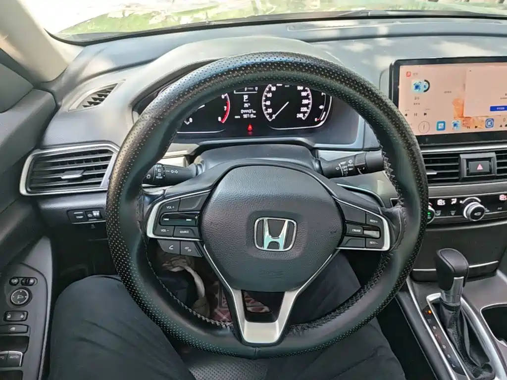 Honda Accord 2020 — фото 11