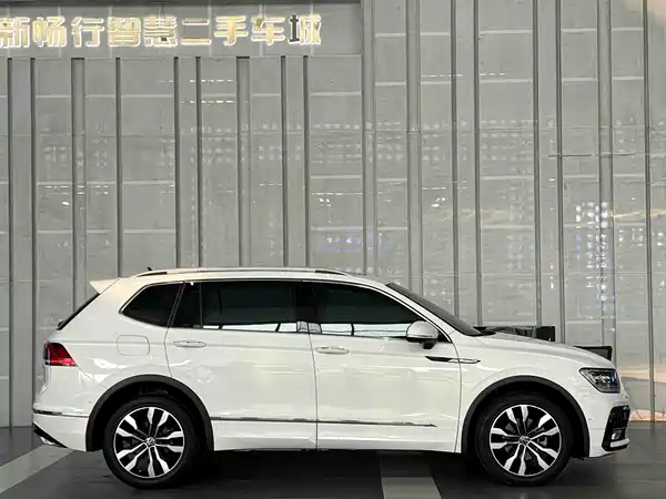 Volkswagen Tiguan L 2021