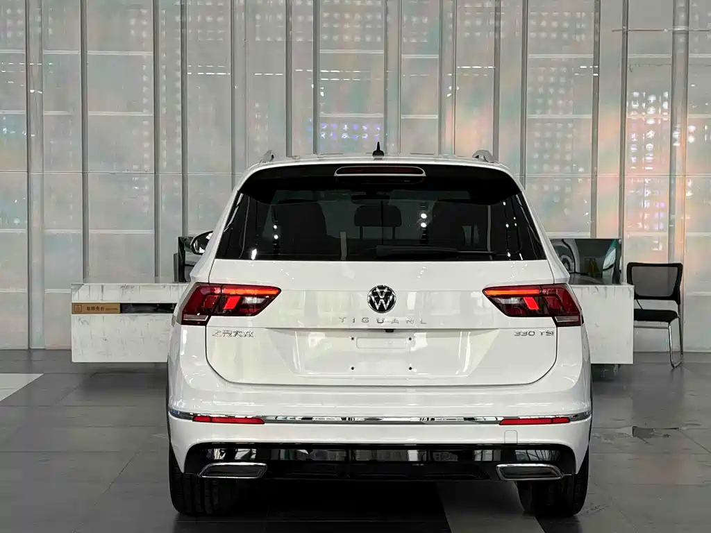 Volkswagen Tiguan L 2021 — фото 6