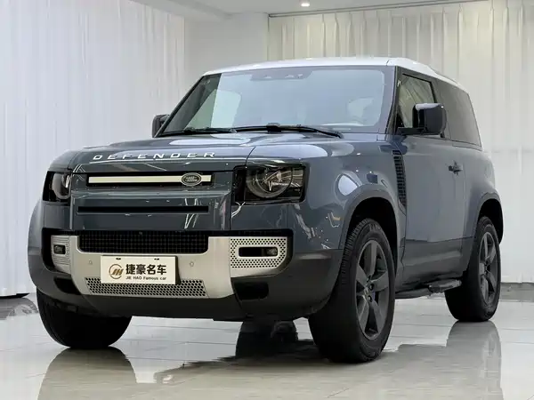 Land Rover Defender 2024