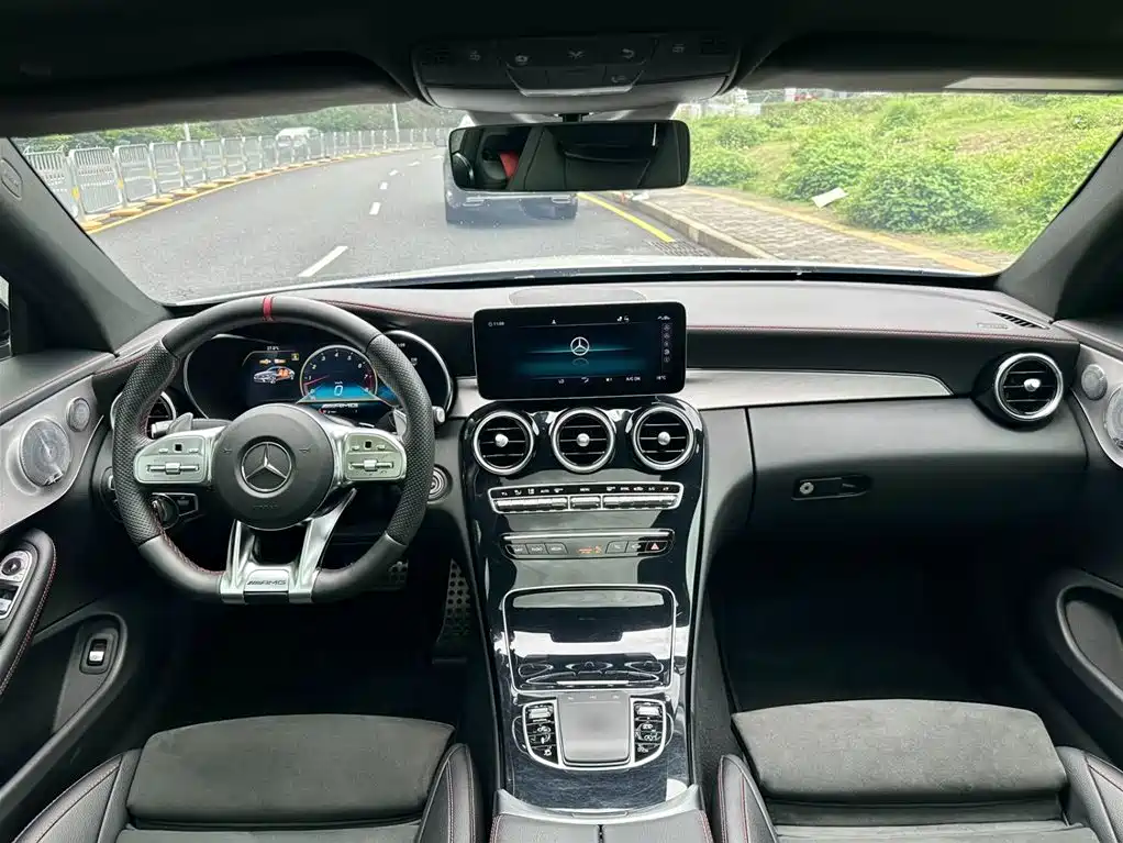 Mercedes-Benz C-Class AMG 2022 — фото 14
