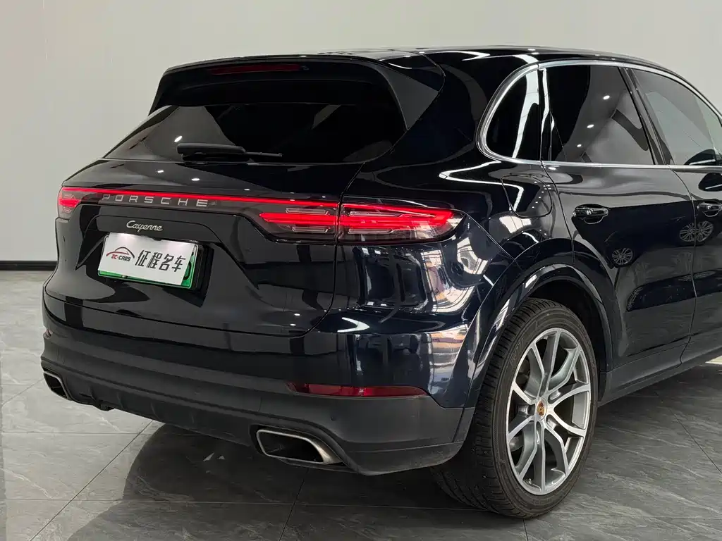 Porsche Cayenne Hybrid 2020 — фото 7