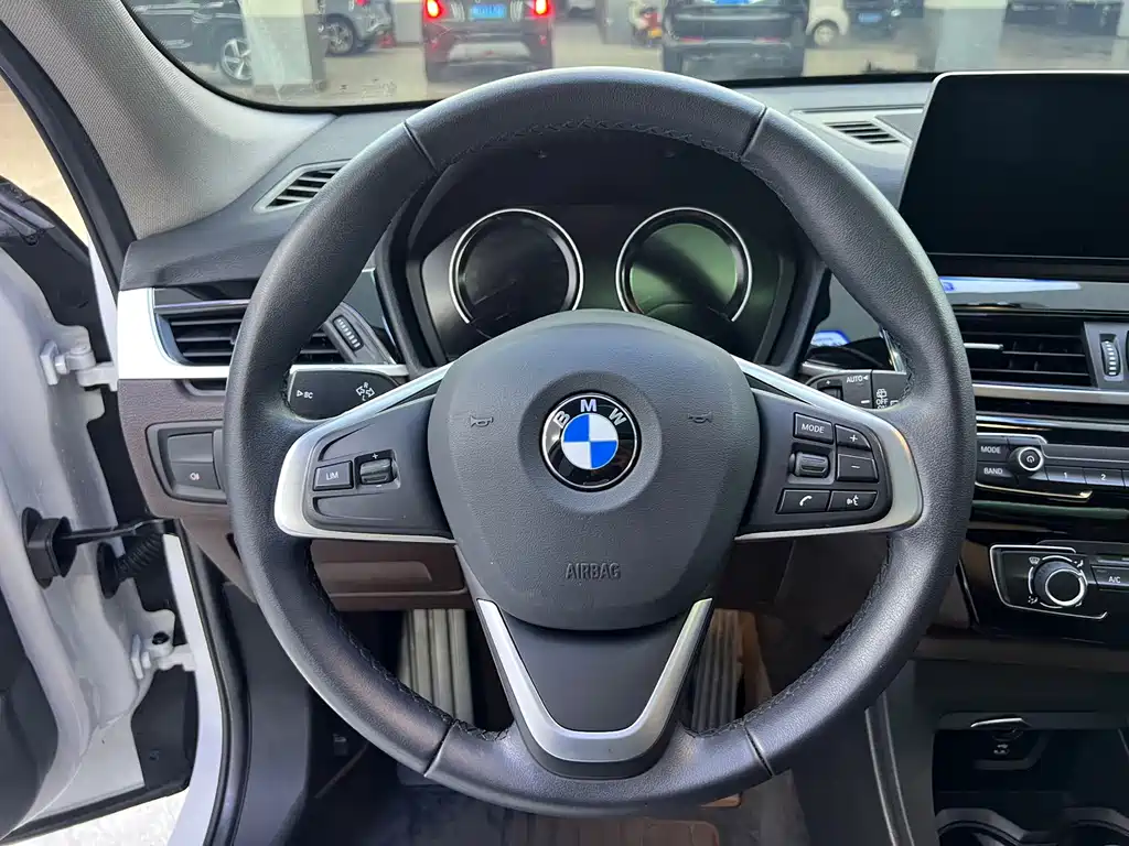 BMW X1 2023