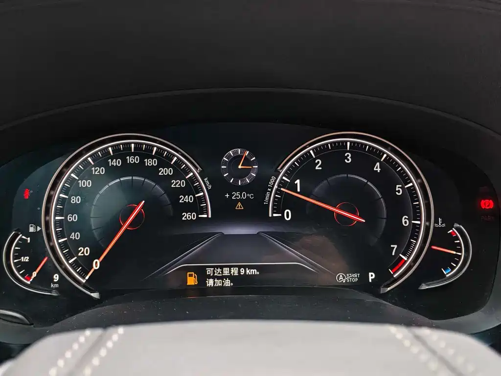 BMW 5 Series 2018 — фото 20