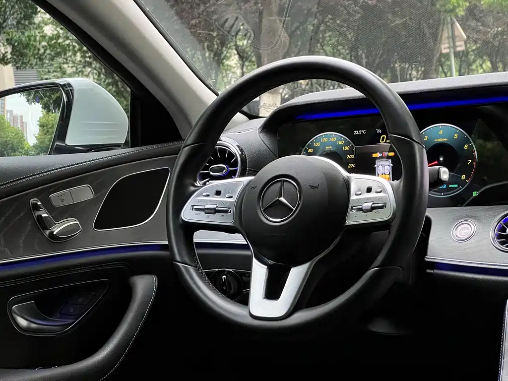 Mercedes-Benz CLS 2021 — фото 16