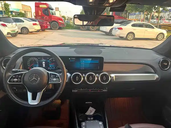 Mercedes-Benz GLB 2020