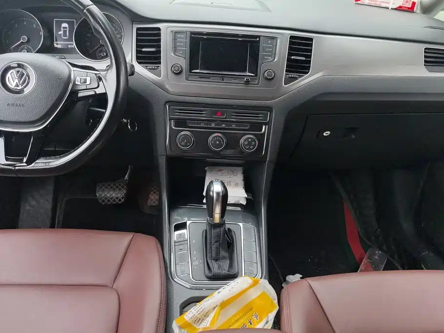 Volkswagen Golf Jialu 2018 — фото 16