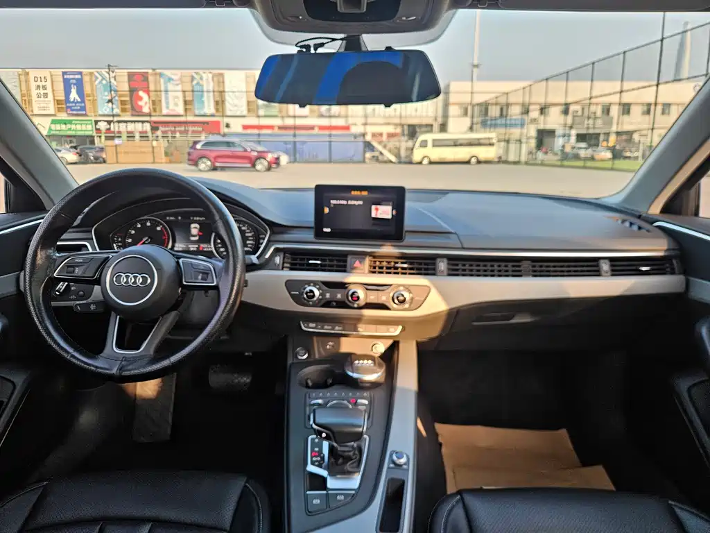 Audi A4L 2018 — фото 13