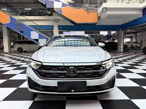 Volkswagen Sagitar 2023