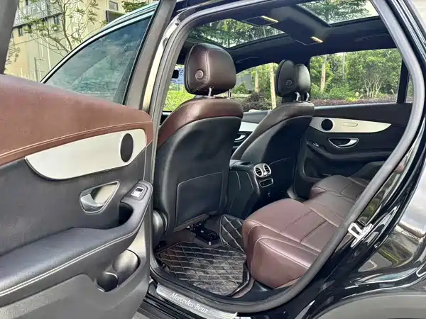 Mercedes-Benz GLC 2021