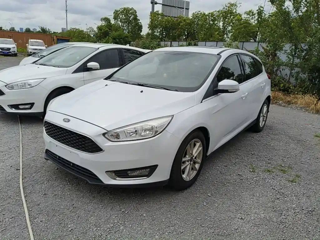 Ford Focus 2016 — фото 1