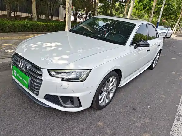 Audi A4L 2019