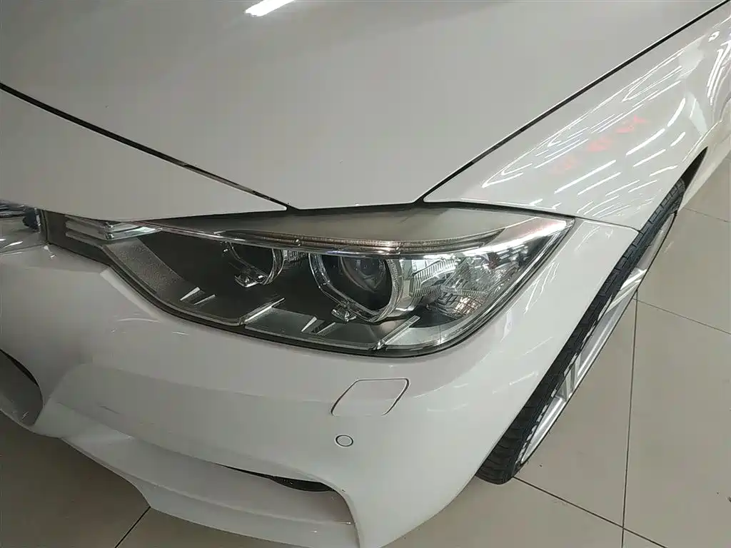 BMW 3 Series 2015 — фото 18