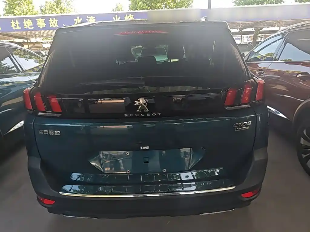 Peugeot 5008 2018 — фото 6