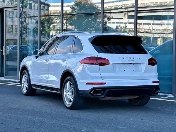 Porsche Cayenne 2015