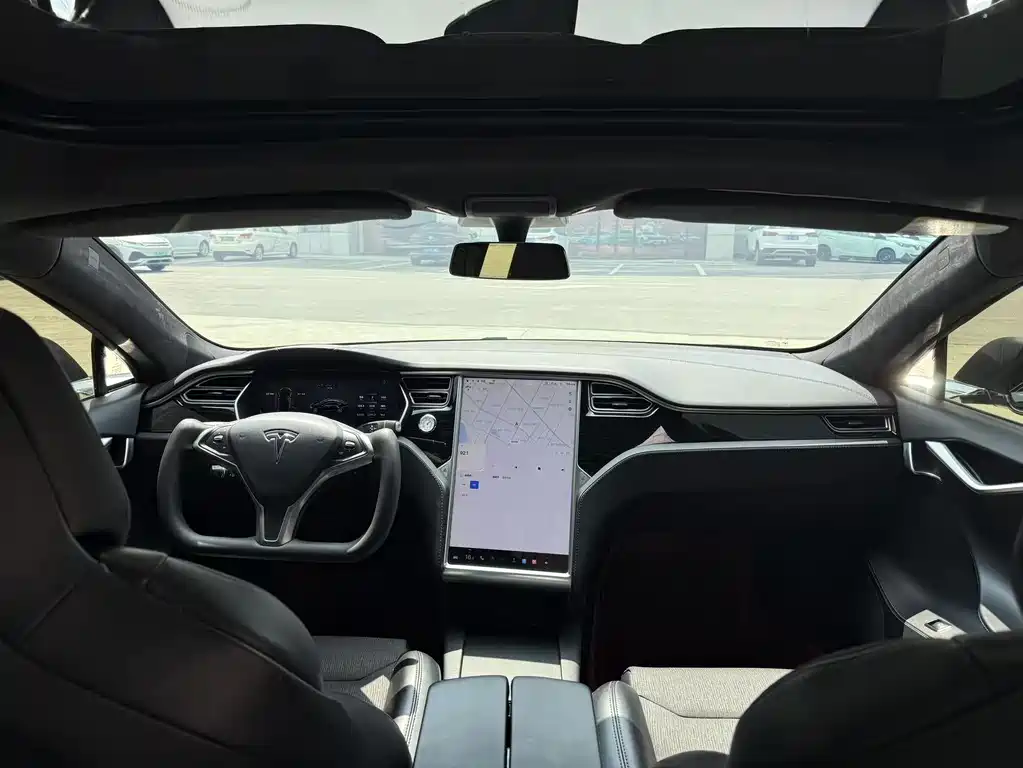 Tesla Model S 2017 — фото 6